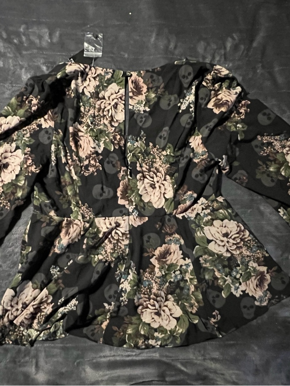 NWT Torrid Floral Skull Print Peplum Blouse - Picture 5 of 8